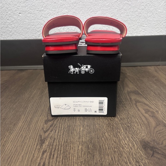 NWT & Box Coach W’s Sz 9 Sculpted C Flat Slip-On Sandals in Sport Red - Picture 2 of 15